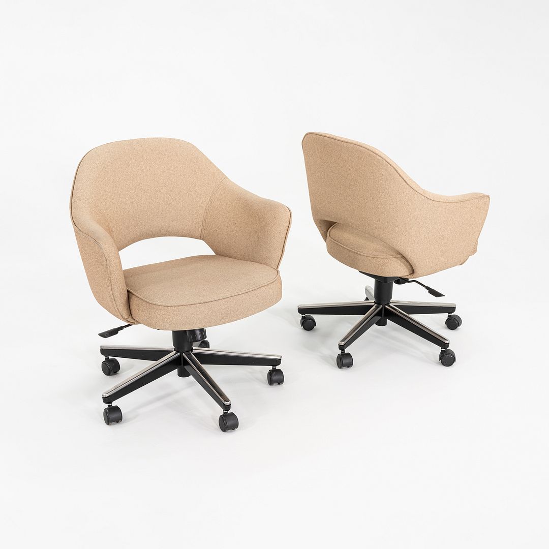 Saarinen Executive Arm Chair with Swivel Base