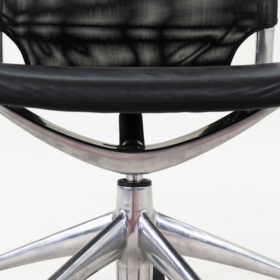 Armless Meda Desk Chair