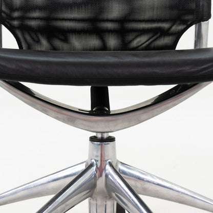 Armless Meda Desk Chair
