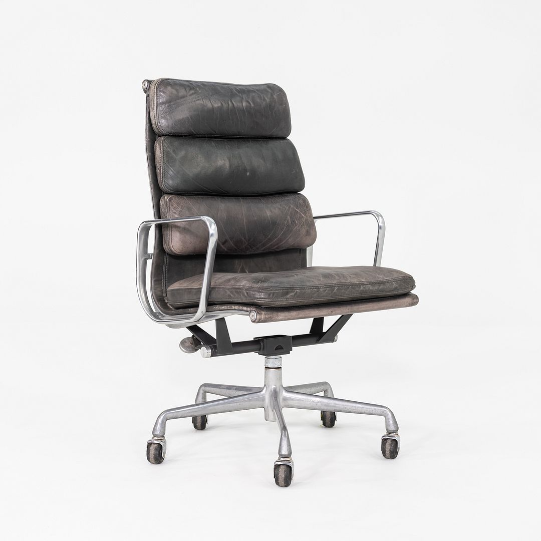 Soft Pad Executive Chair, EA437