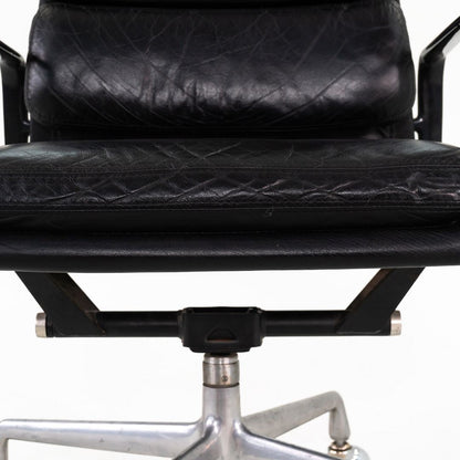 Eames Aluminum Group Soft Pad Executive Chair, Model EA420