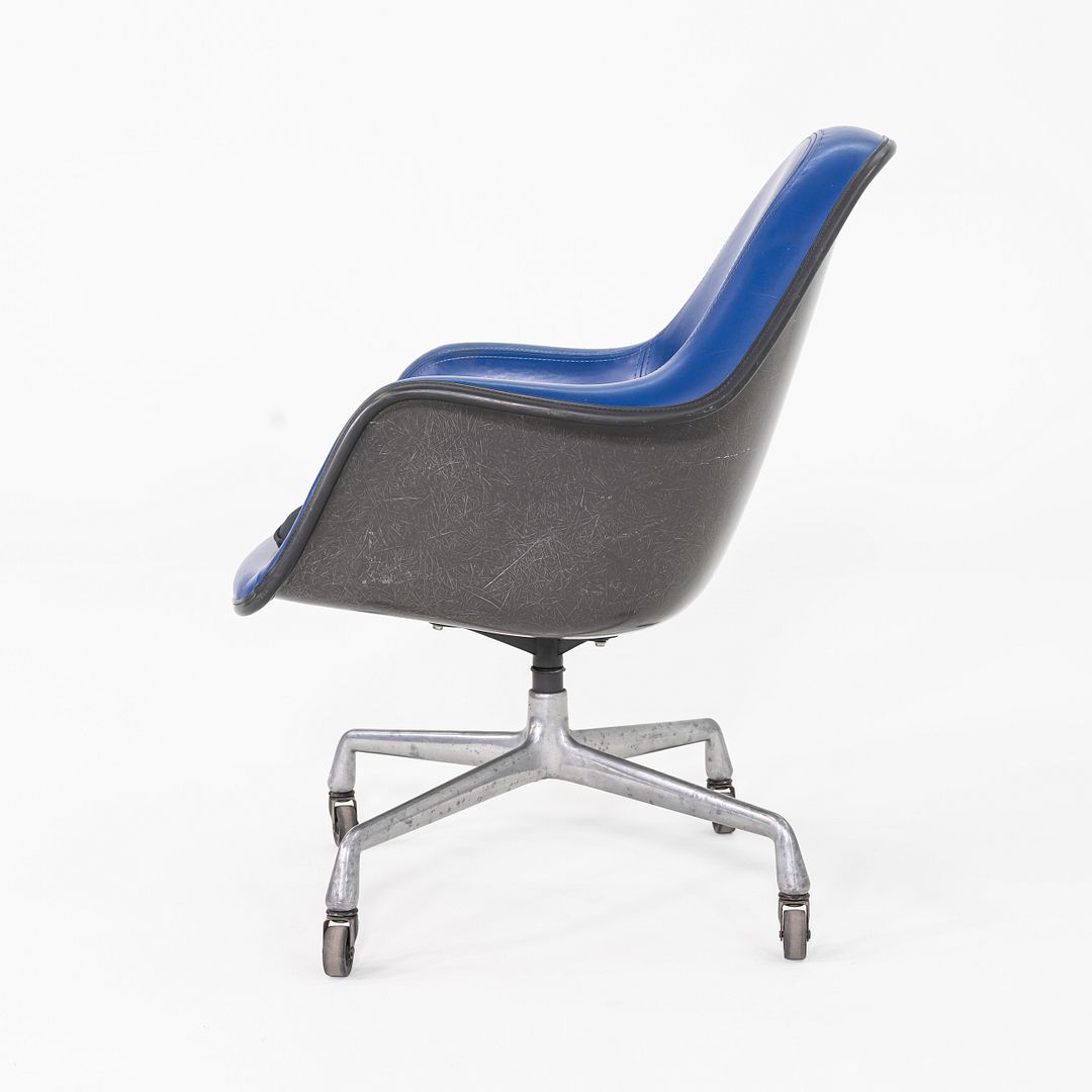 EC175 Desk Chair