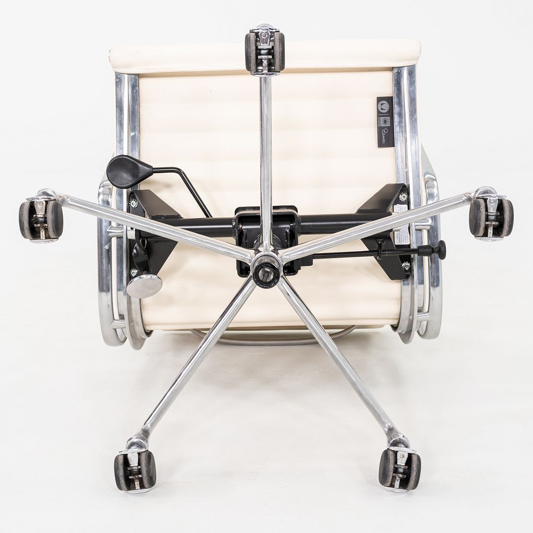 Aluminum Group Management Desk Chair, Model EA335