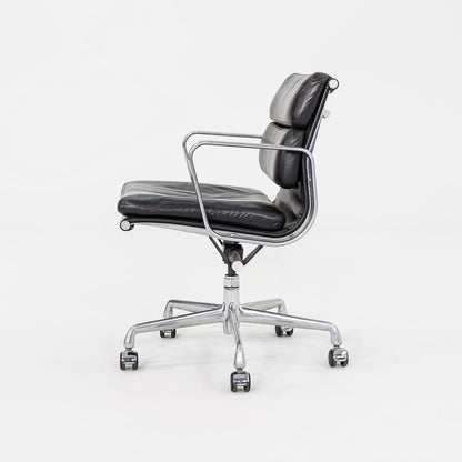 Soft Pad Management Chair, EA435