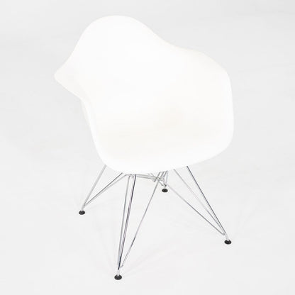 DAR Armchair