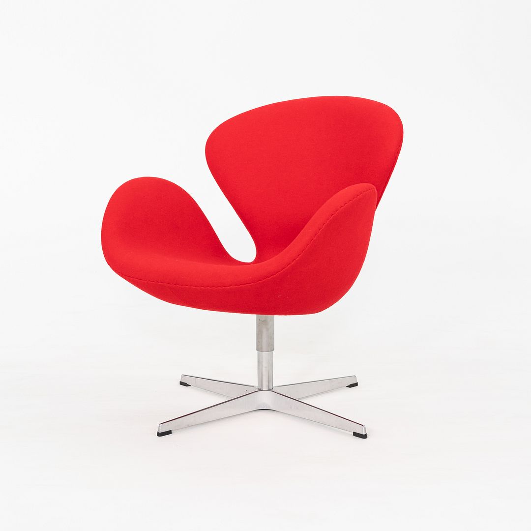Swan Chair, Model 3320
