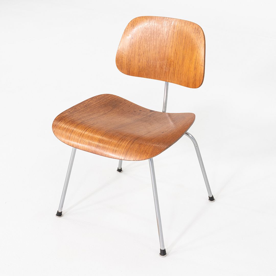 DCM Chair