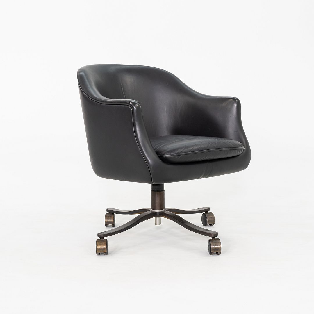 CH6 Bucket Chair