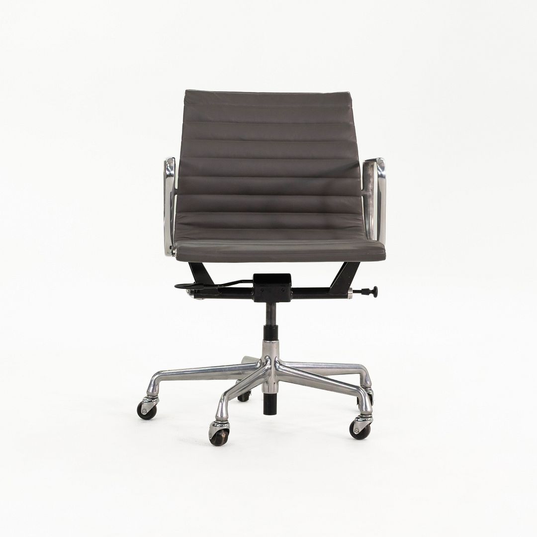 Aluminum Group Management Desk Chair, model EA335