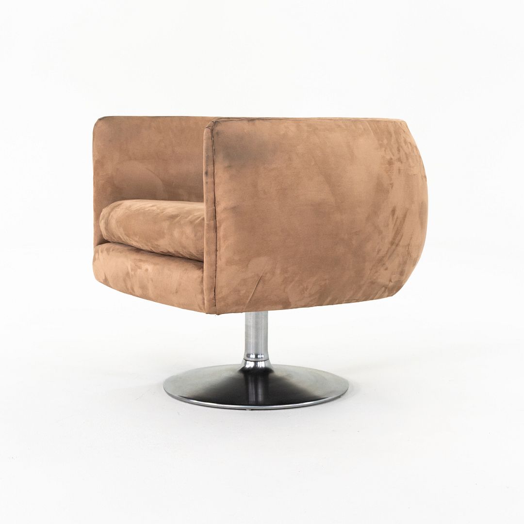 Swivel Lounge Chair
