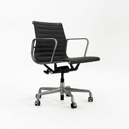 Aluminum Group Management Desk Chair, Model EA335
