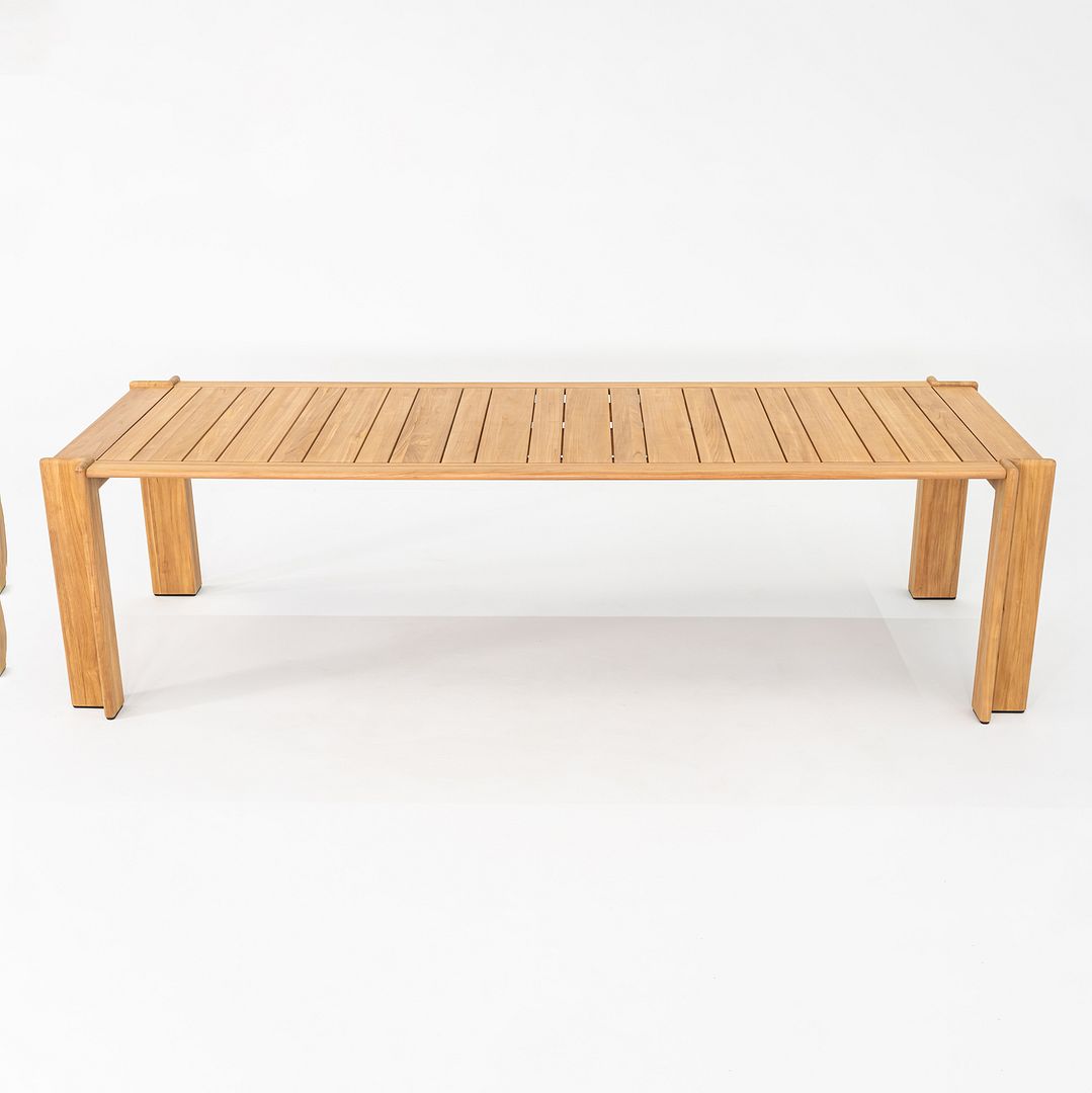 Atmosfera Dining Table