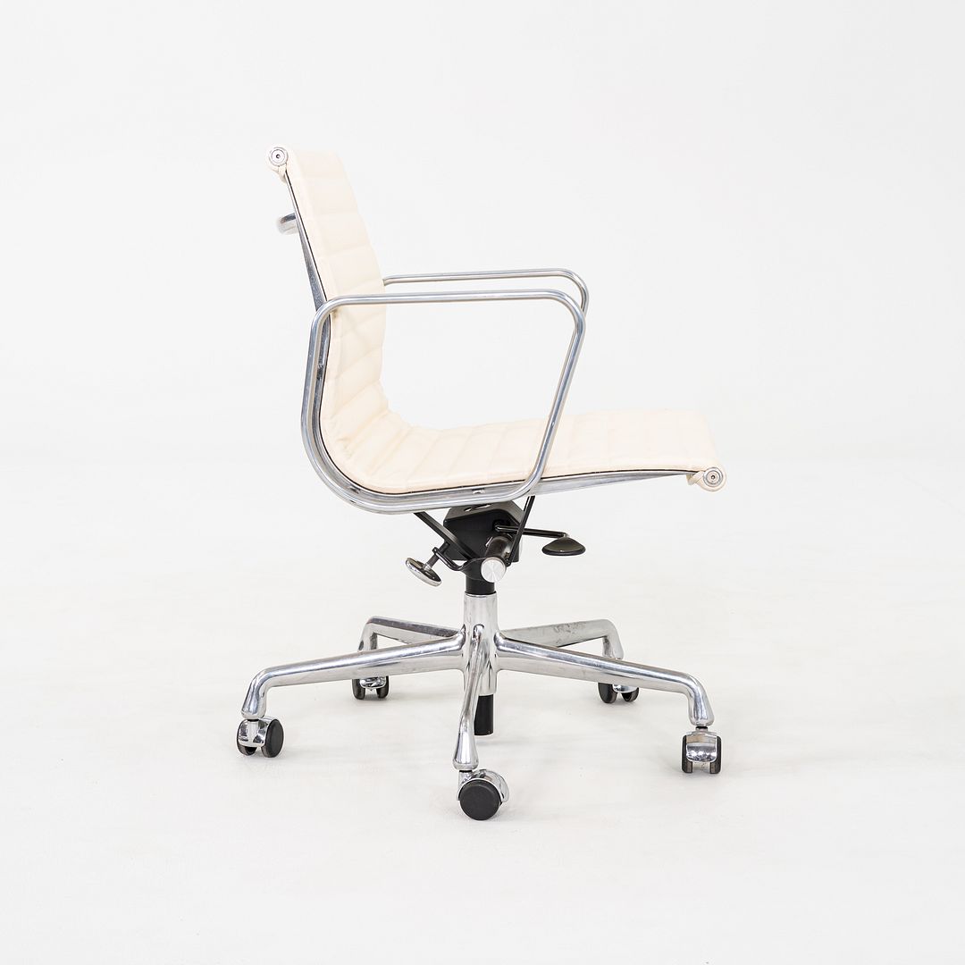 Aluminum Group Management Desk Chair, Model EA335