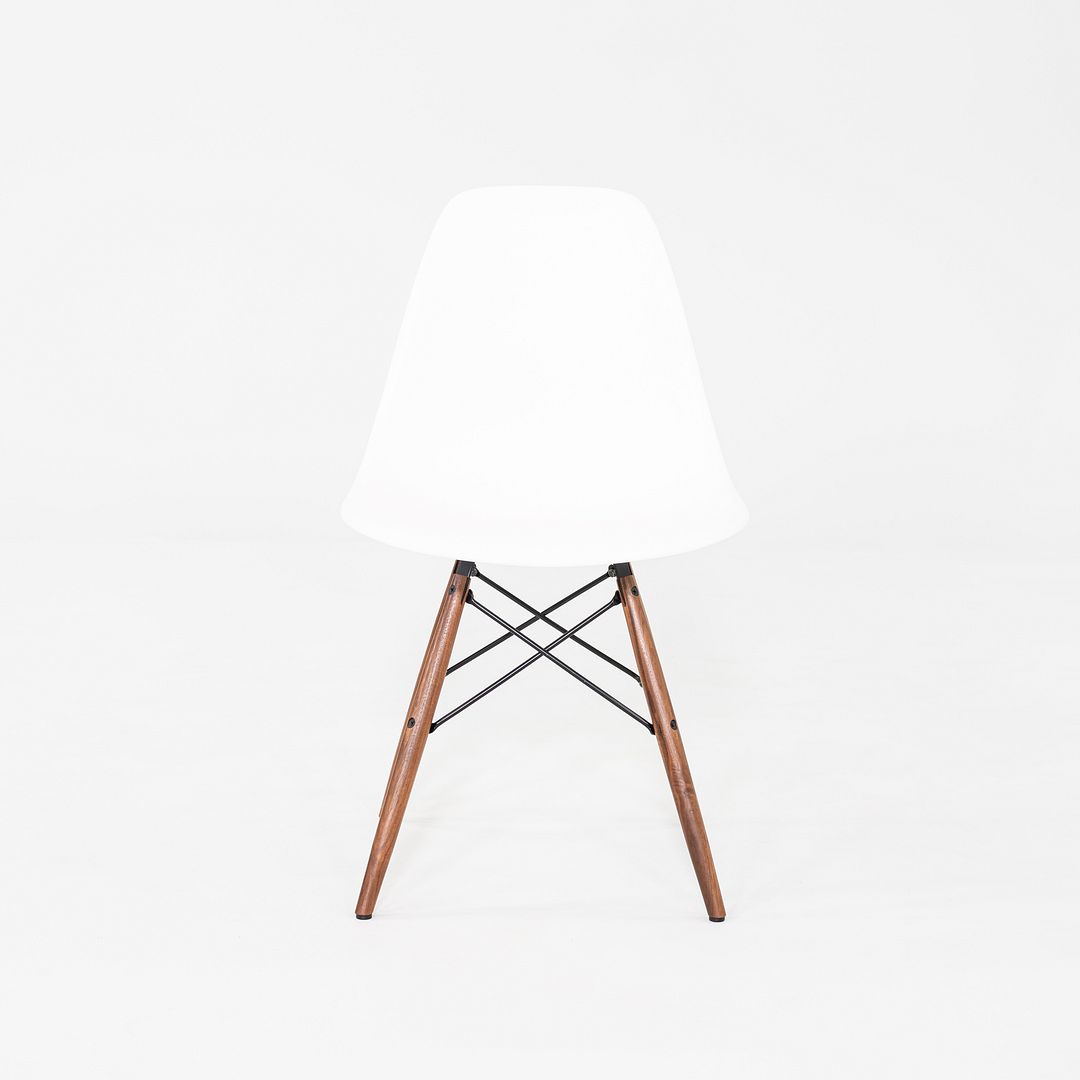 DSW Chair