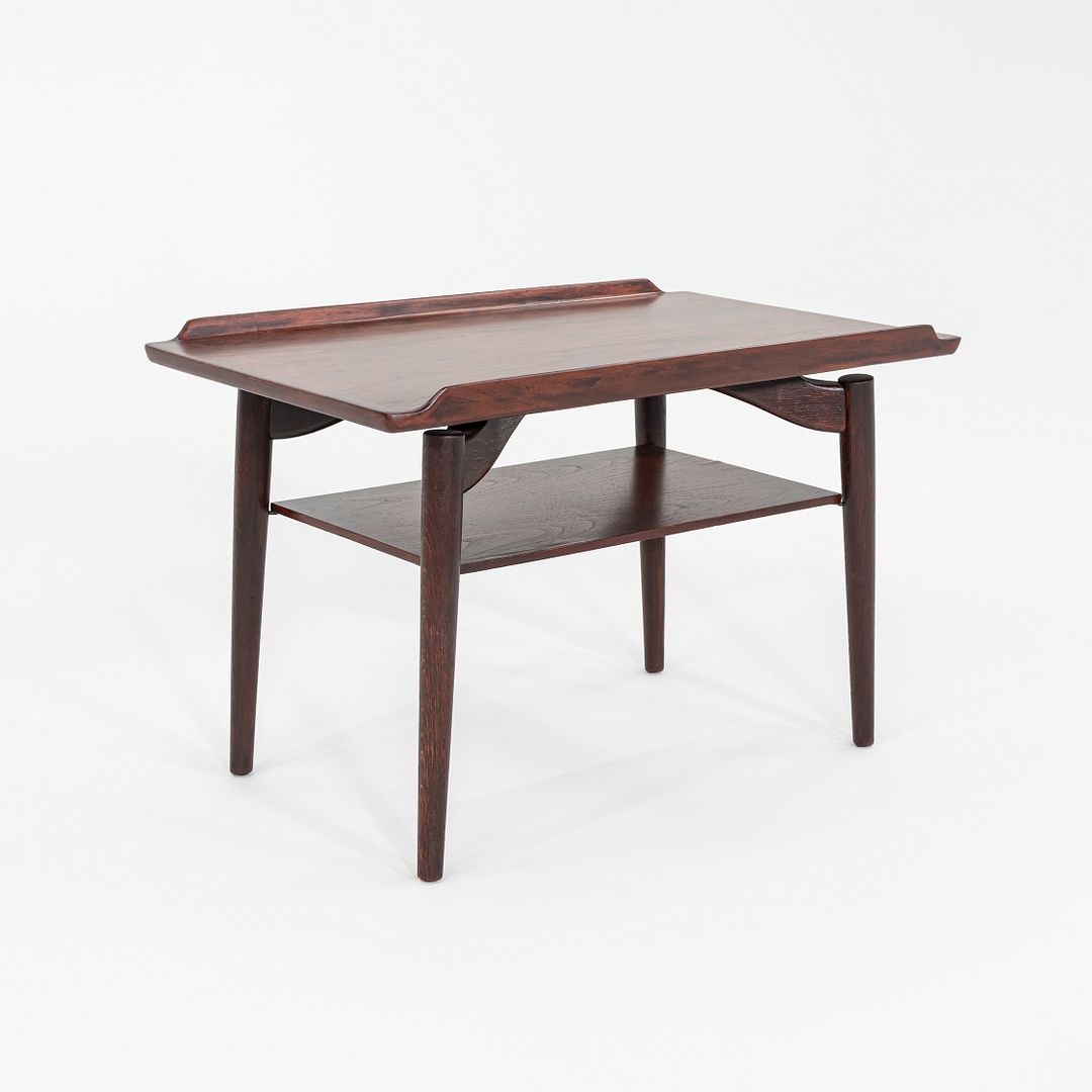 T9 Side Table