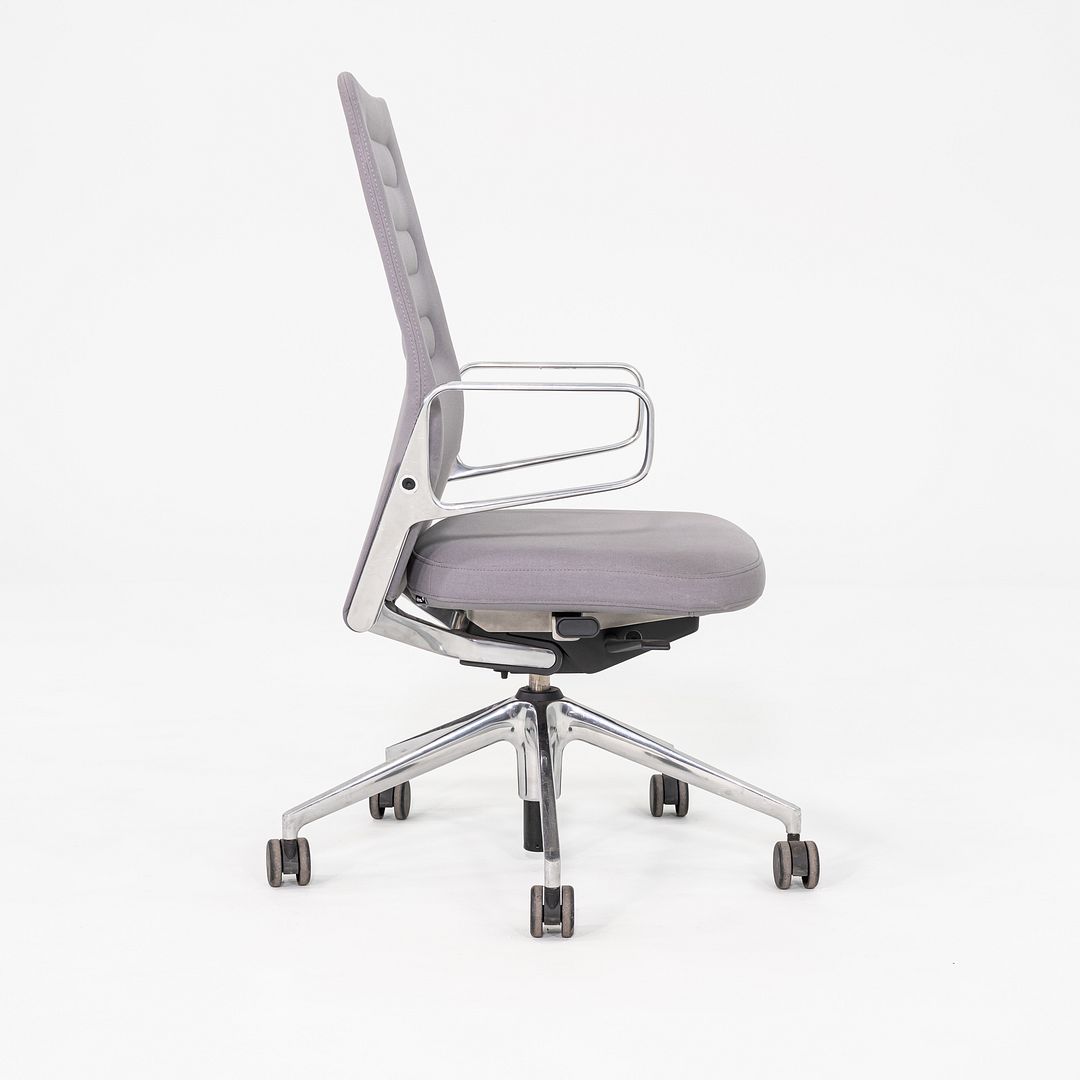 AC 5 Desk Chair