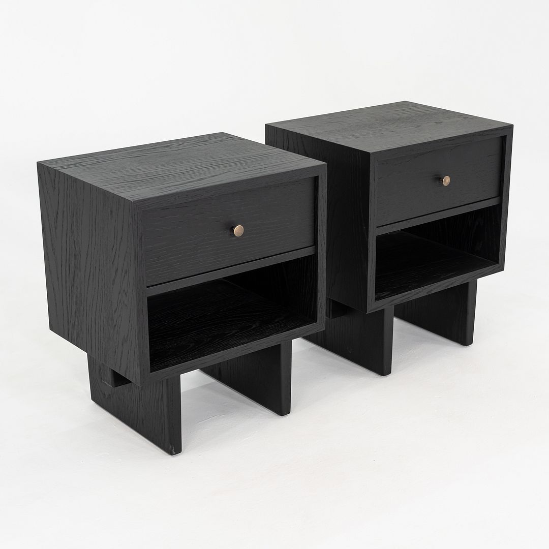 Private Side Table