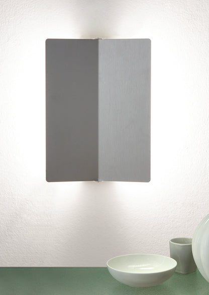 Applique à Volet Pivotant Plié Wall Lamp