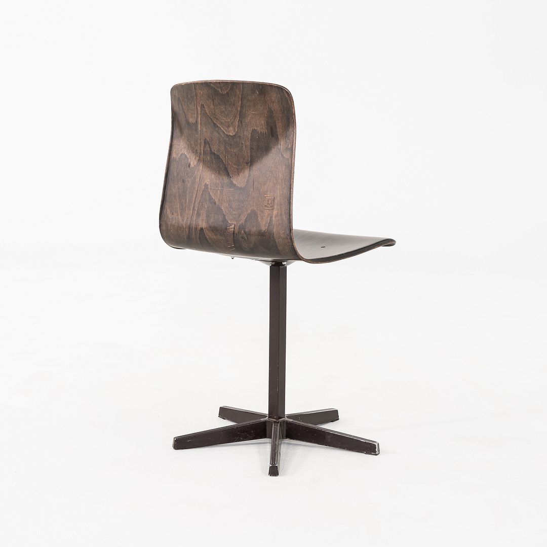 Thur Op Seat Chair
