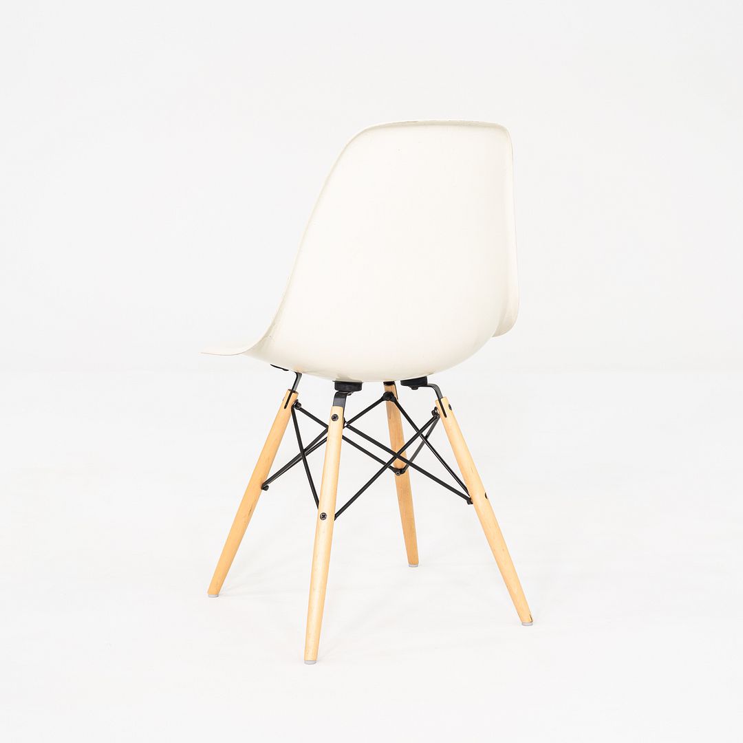 DSW Chair