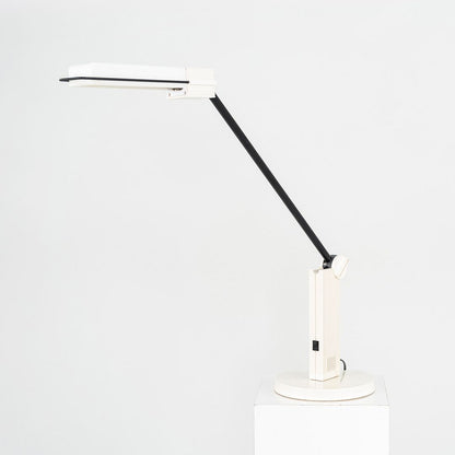 Alistro Lamp