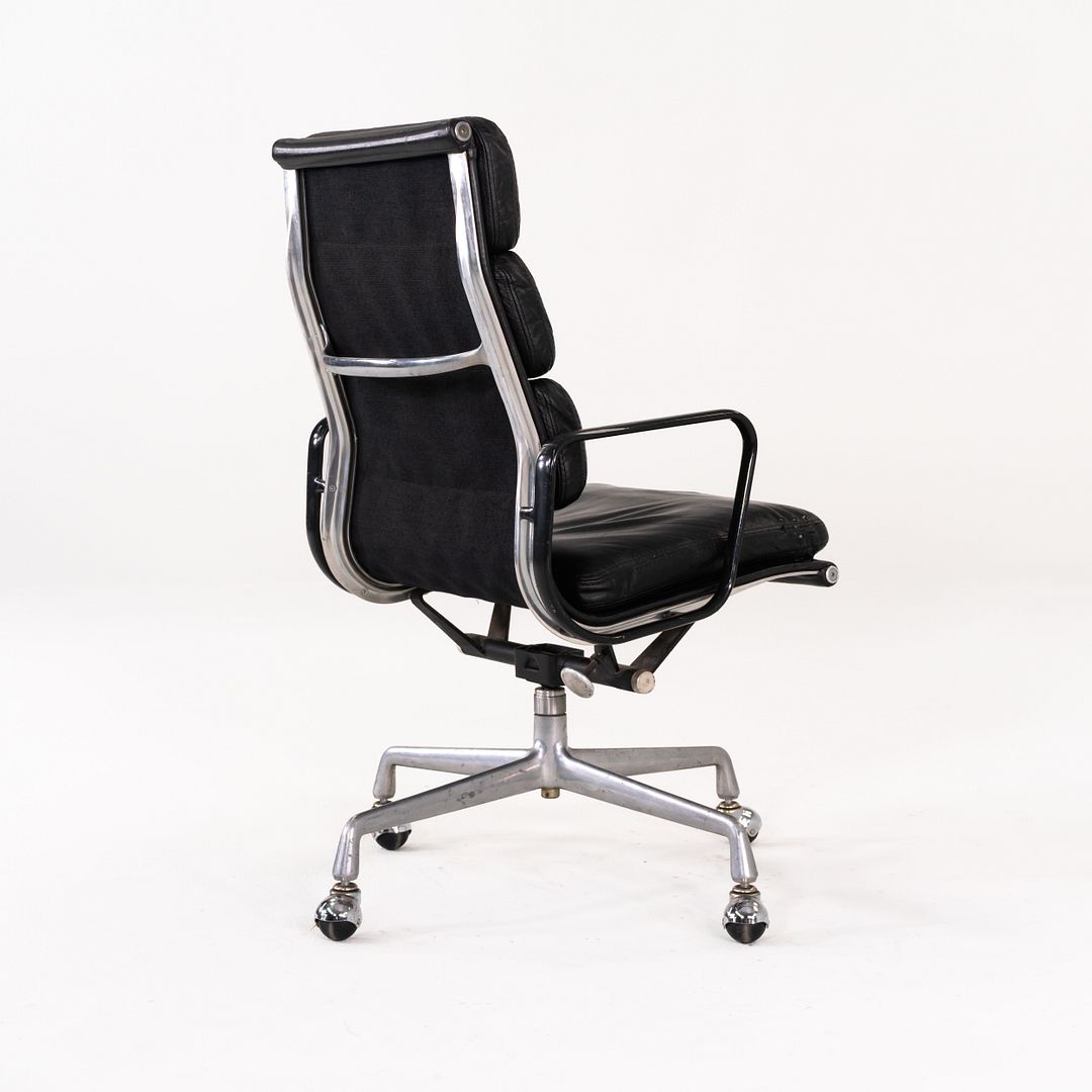 Eames Aluminum Group Soft Pad Executive Chair, Model EA420