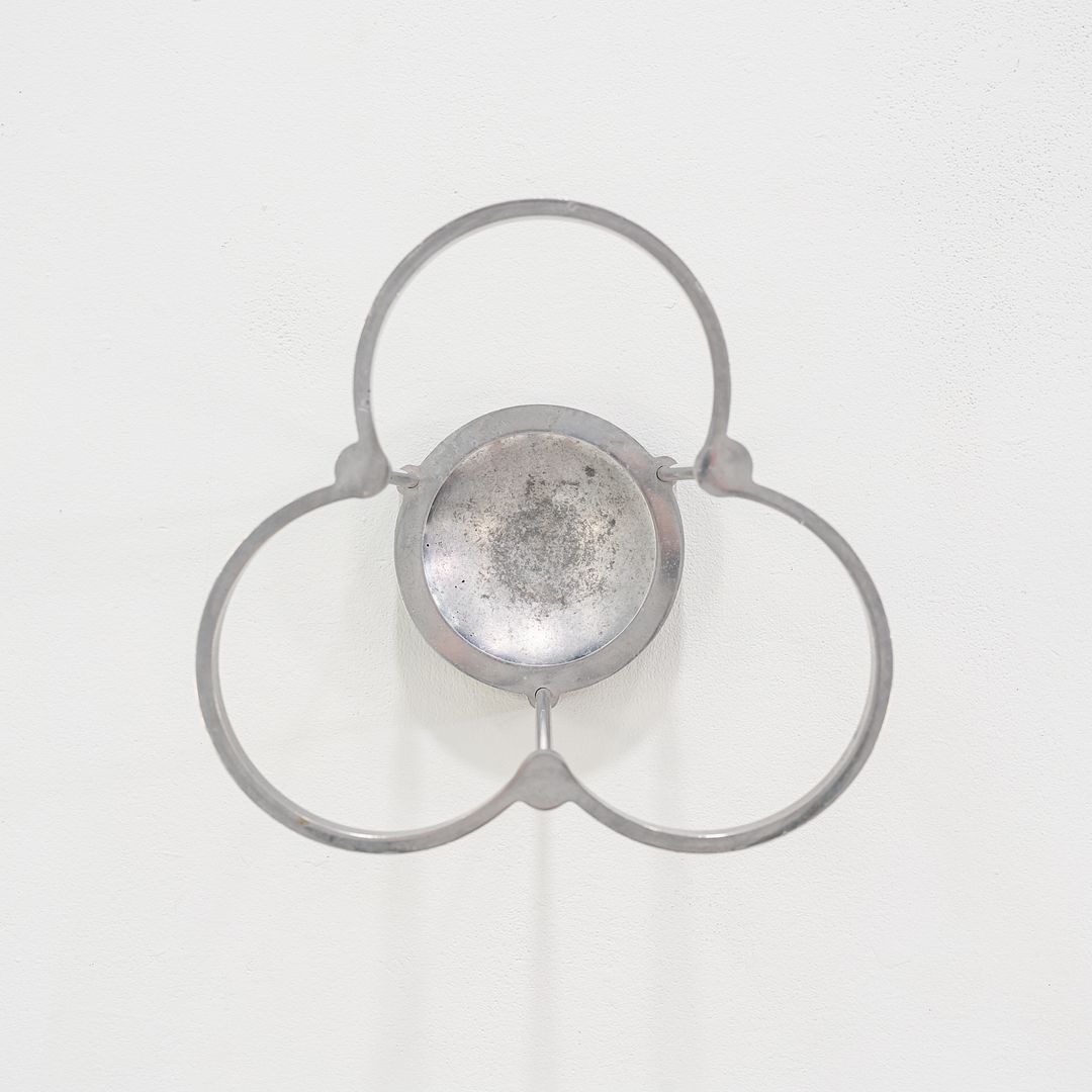 Ivy' Trefoil Umbrella Stand