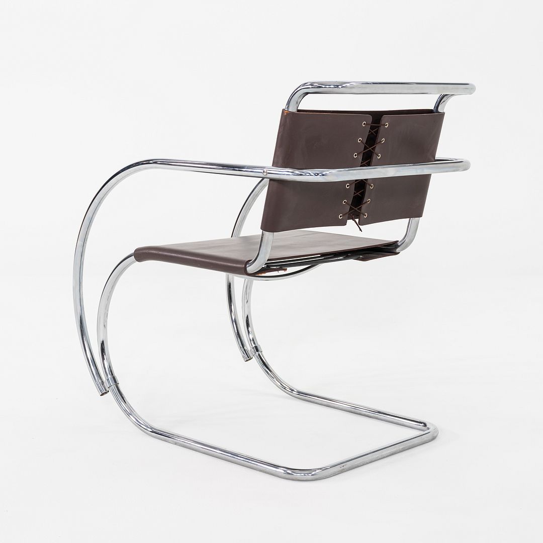 MR20 Armchair