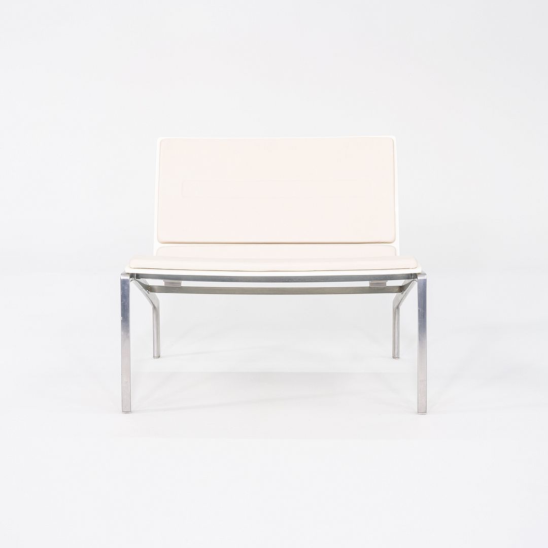 PL200 Lounge Chair