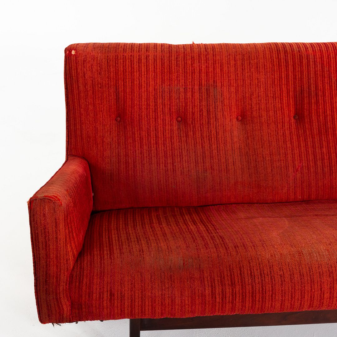 Model U-150 Sofa