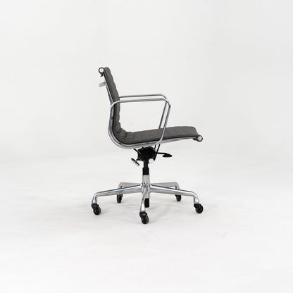 Aluminum Group Management Desk Chair, Model EA335