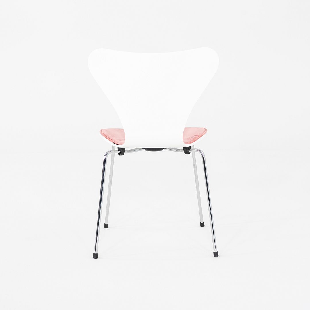 Series 7 Chair, Model 3107