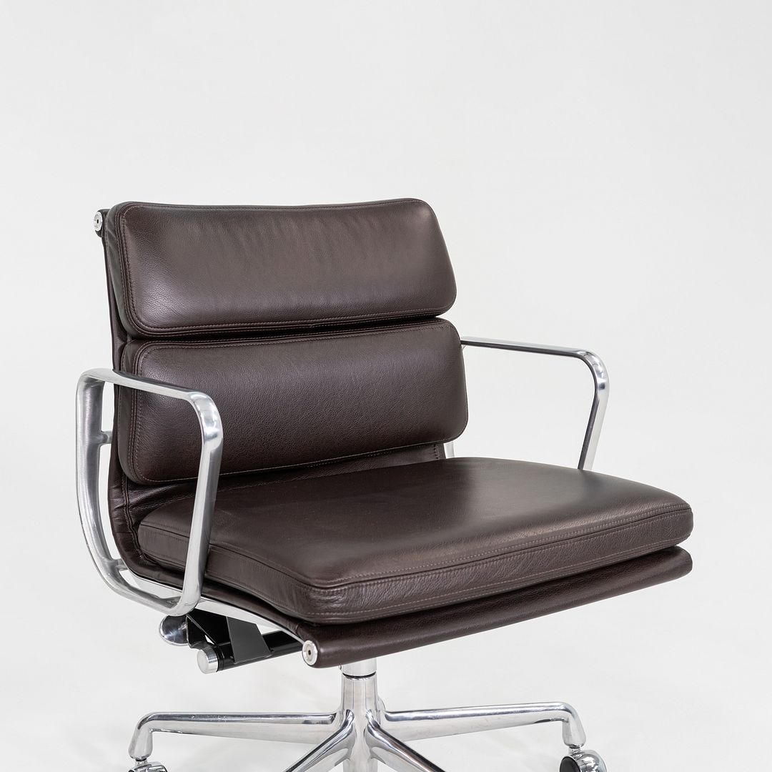 Soft Pad Management Chair, EA435