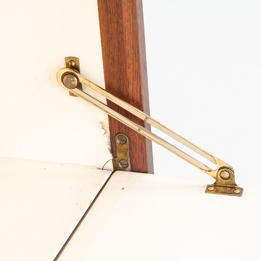 Model 121 W-1 Hanging Cabinet