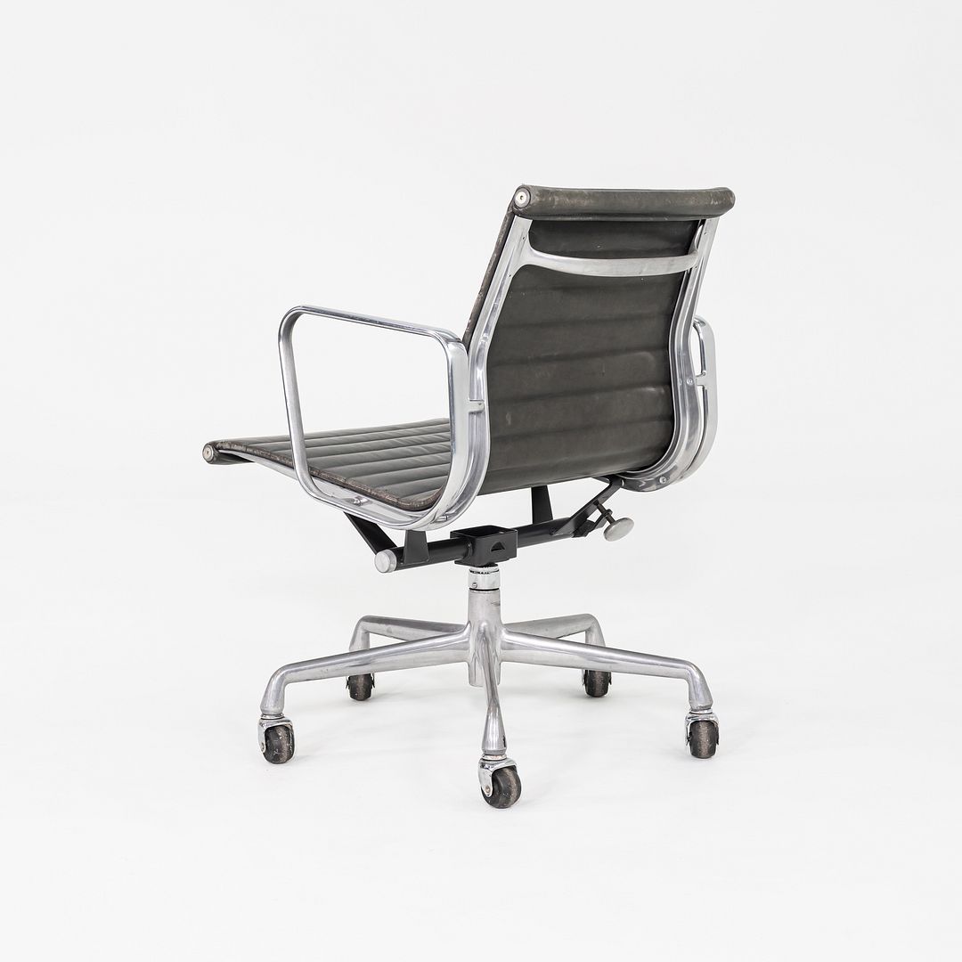 Aluminum Group Management Desk Chair, Model EA335