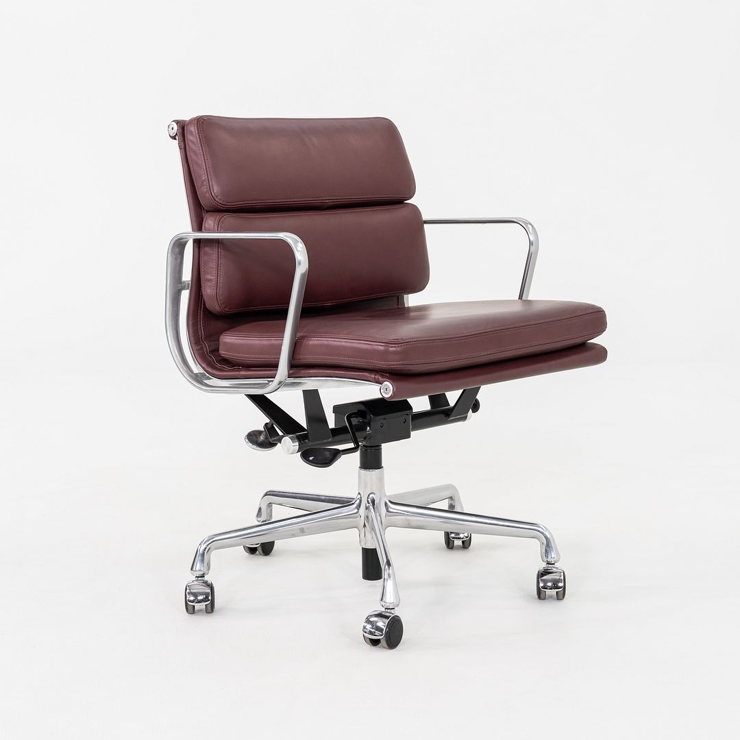 Soft Pad Management Desk Chair, EA435
