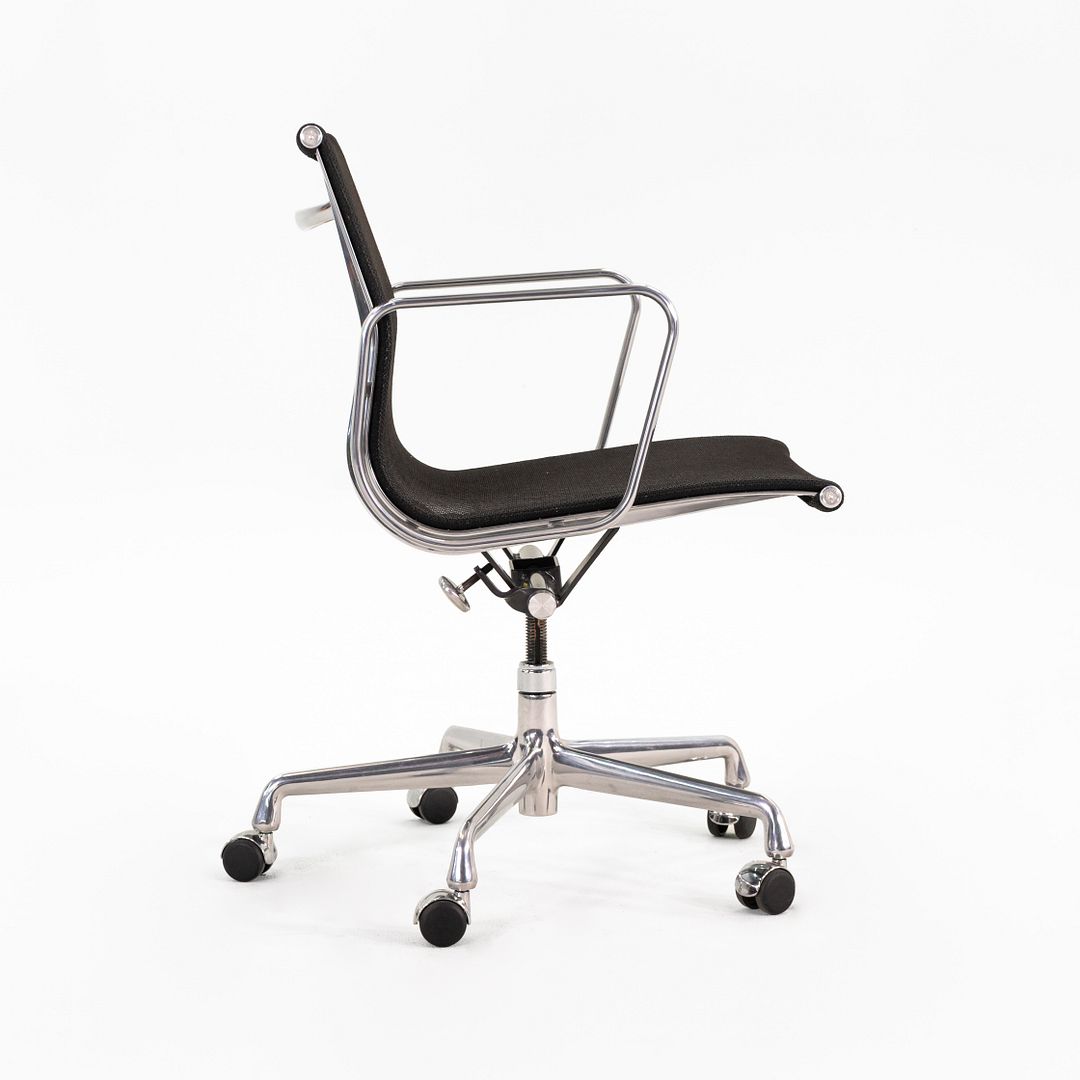 Aluminum Group Management Chair, Model EA335