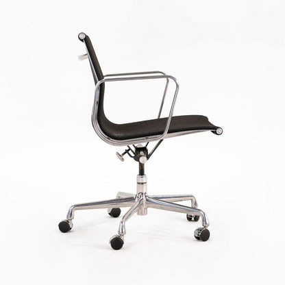 Aluminum Group Management Chair, Model EA335