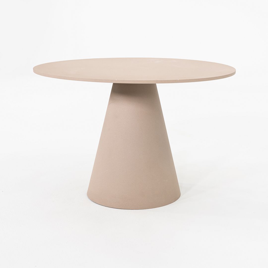 Jackless Coffee Table, L404