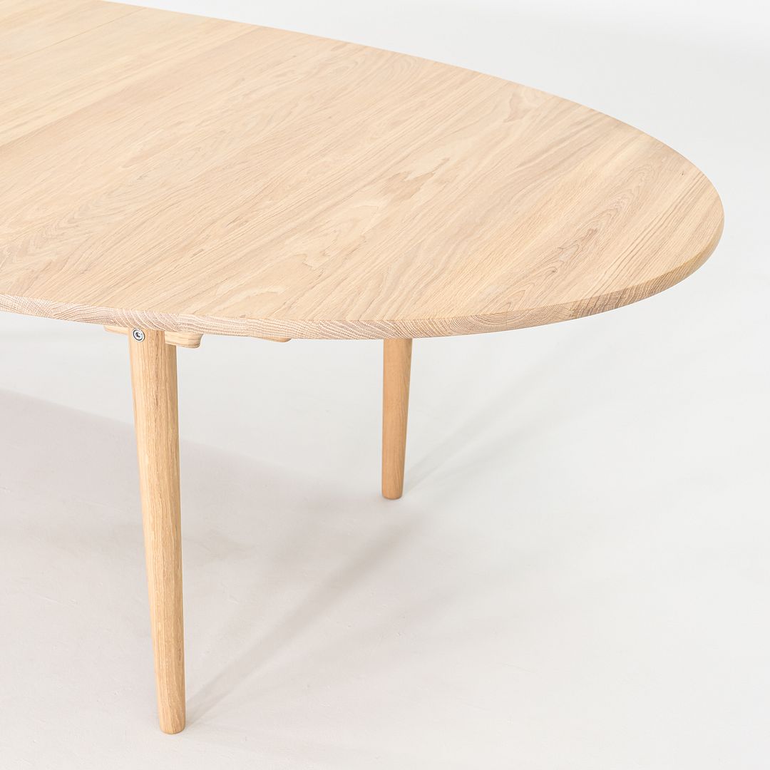 CH339 Dining Table