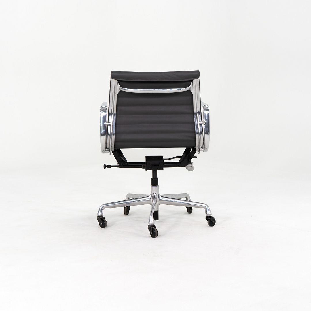 Aluminum Group Management Desk Chair, Model EA335