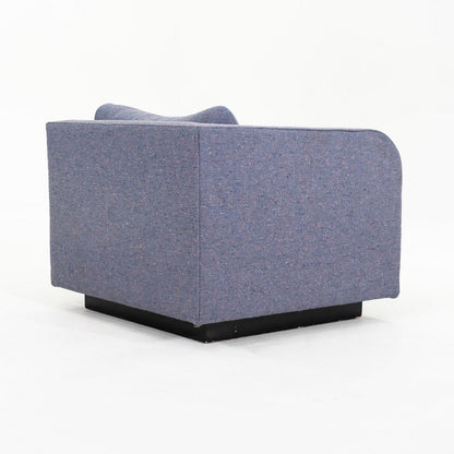 CH.86P Tuxedo Lounge Chair