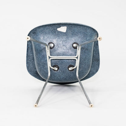 MAX Armchair