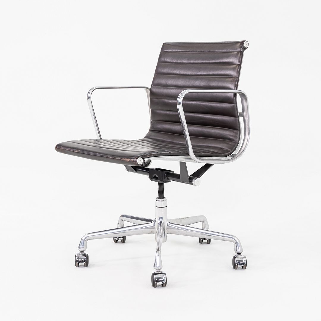 Aluminum Group Management Desk Chair, Model EA335