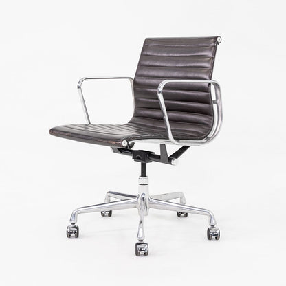 Aluminum Group Management Desk Chair, Model EA335