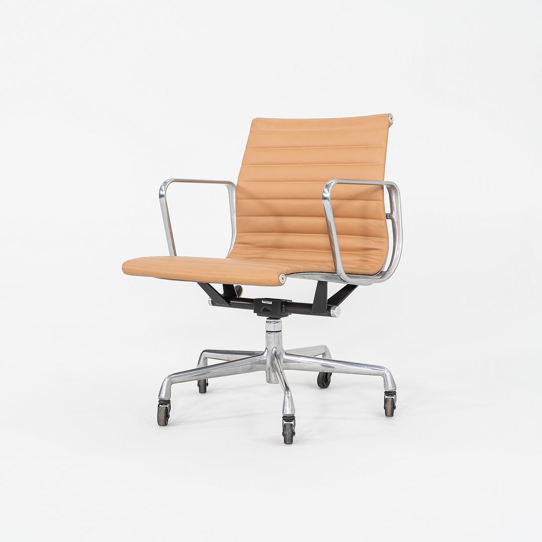 Aluminum Group Management Chair, Model EA335