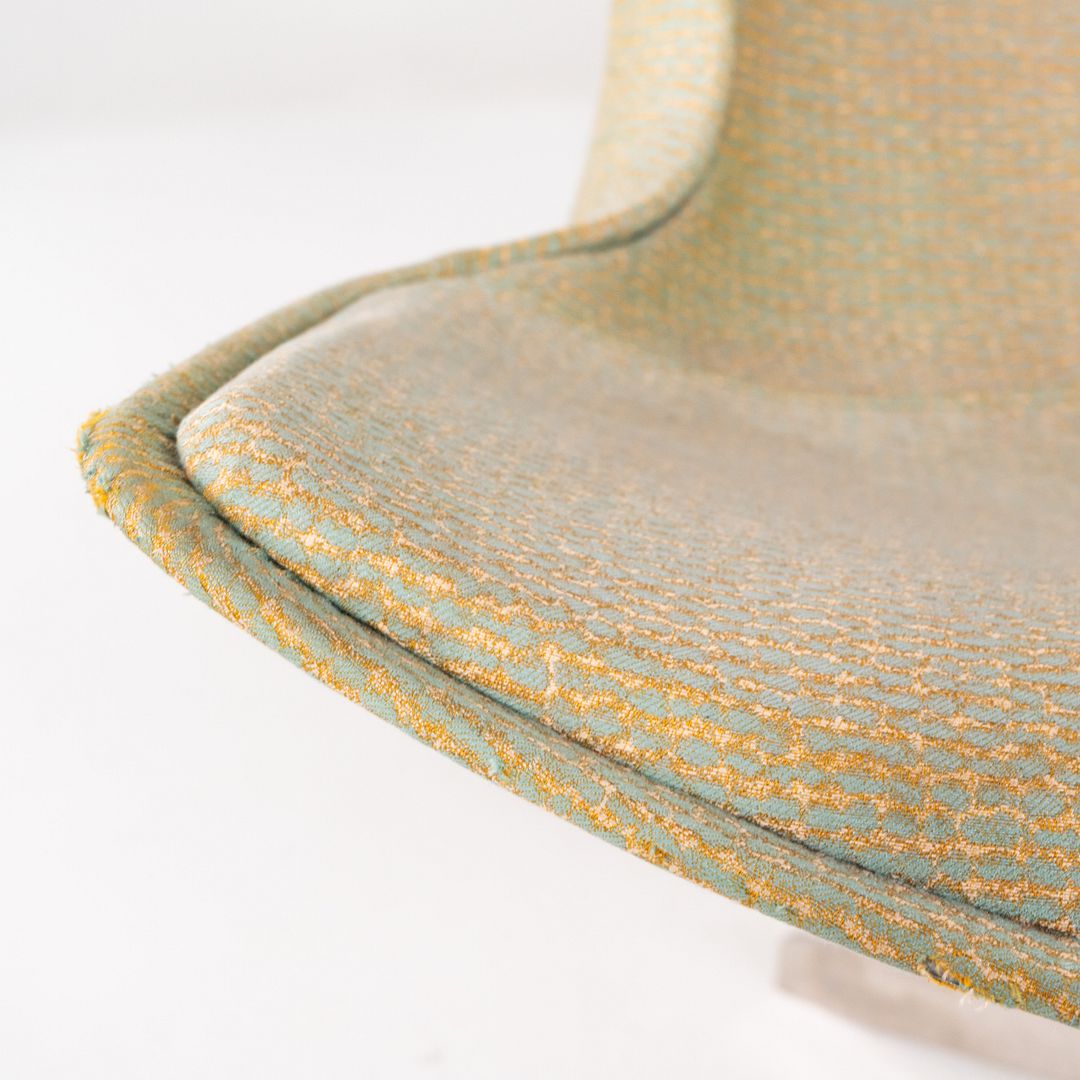 Vika Lounge Chair
