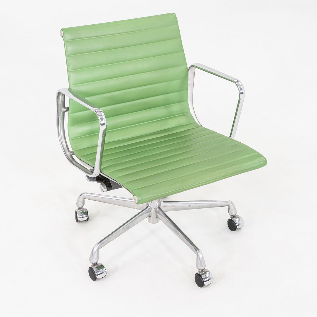 Aluminum Group Management Desk Chair, Model EA335