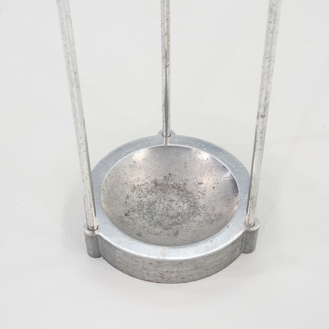 Ivy' Trefoil Umbrella Stand