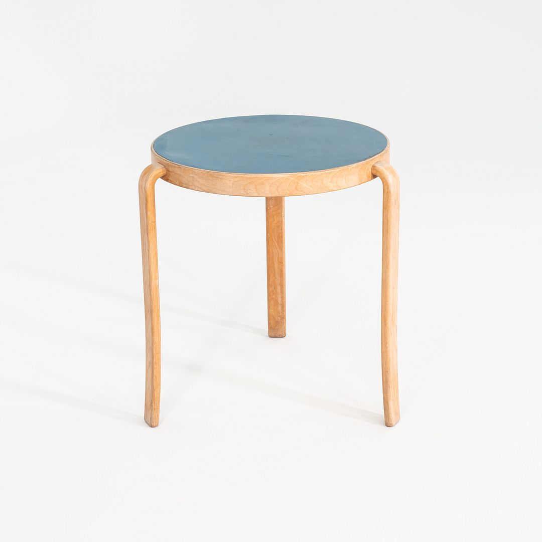 8000 Series Table